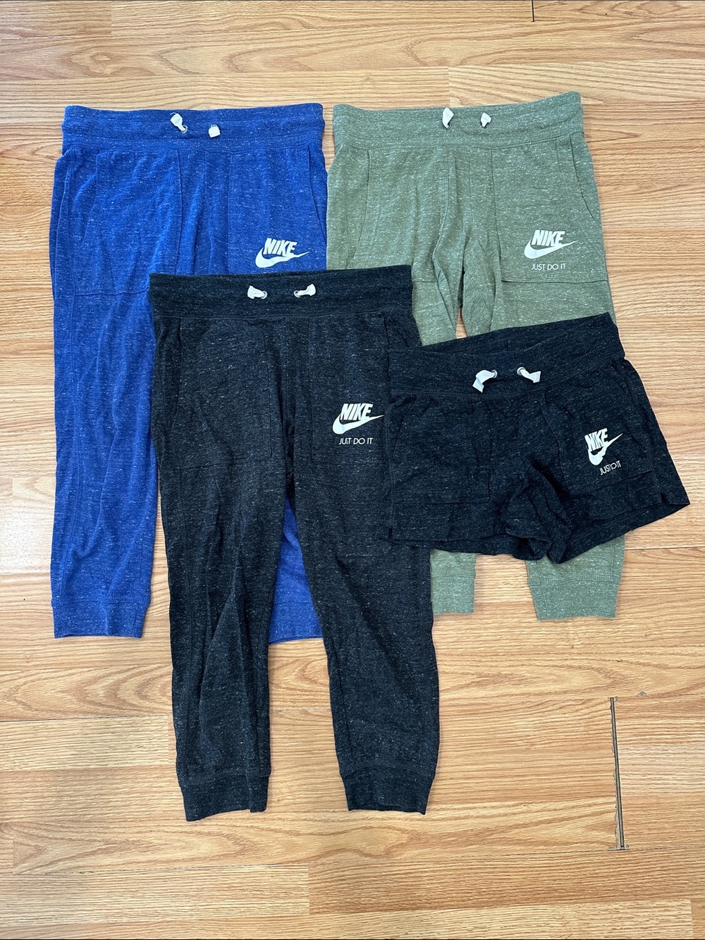 Lot of Nike Women Gym Vintage Capris Cotton Joggers (3) & Shorts (1) Size XS